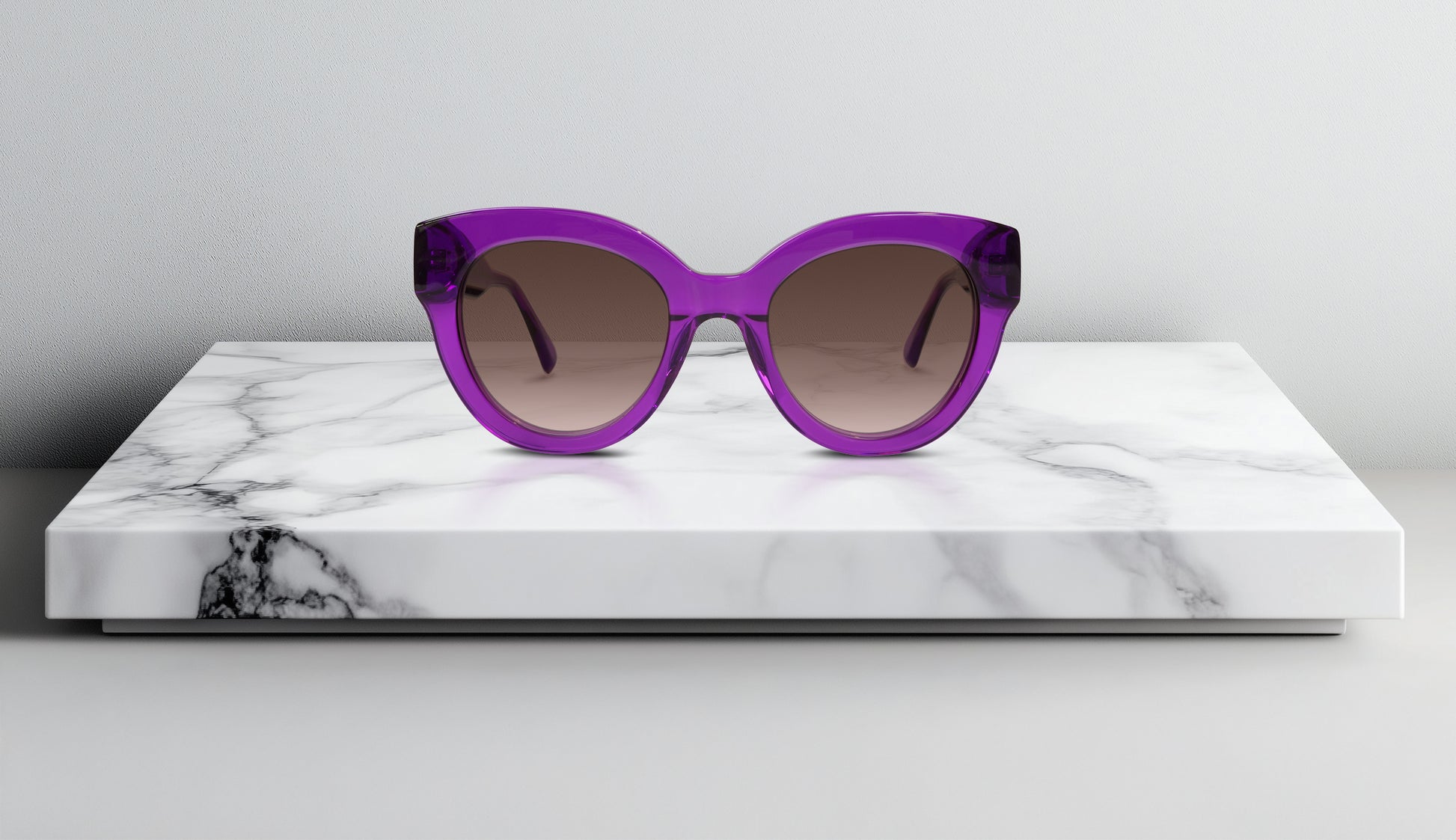 OPR Eyewear The Giugno Sunglasses – Bold Oversized Cat-Eye Frames with Polarized Gradient Lenses